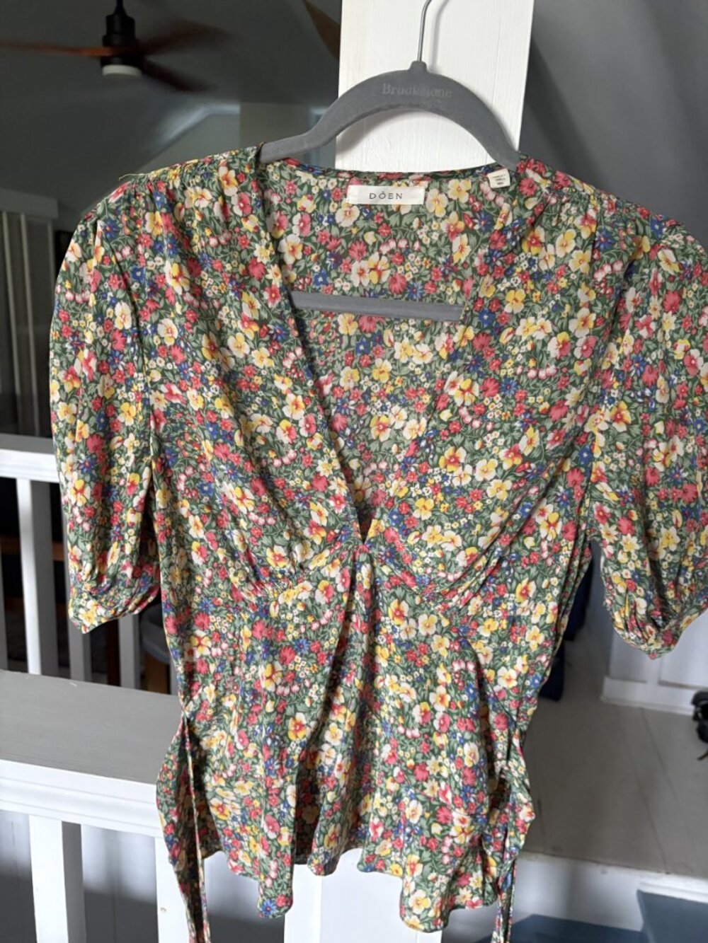 Doen Yana Floral Silk Blouse Green Valley Size Small - Picture 13 of 16
